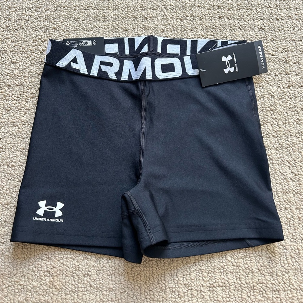 NWT UnderArmour Compression Shorts